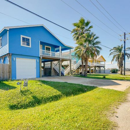 Trendy Port Aransas Home With Private Pool And Deck! Exterior photo