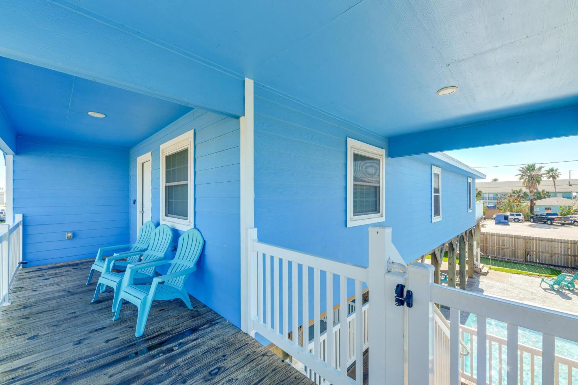 Trendy Port Aransas Home With Private Pool And Deck! Exterior photo