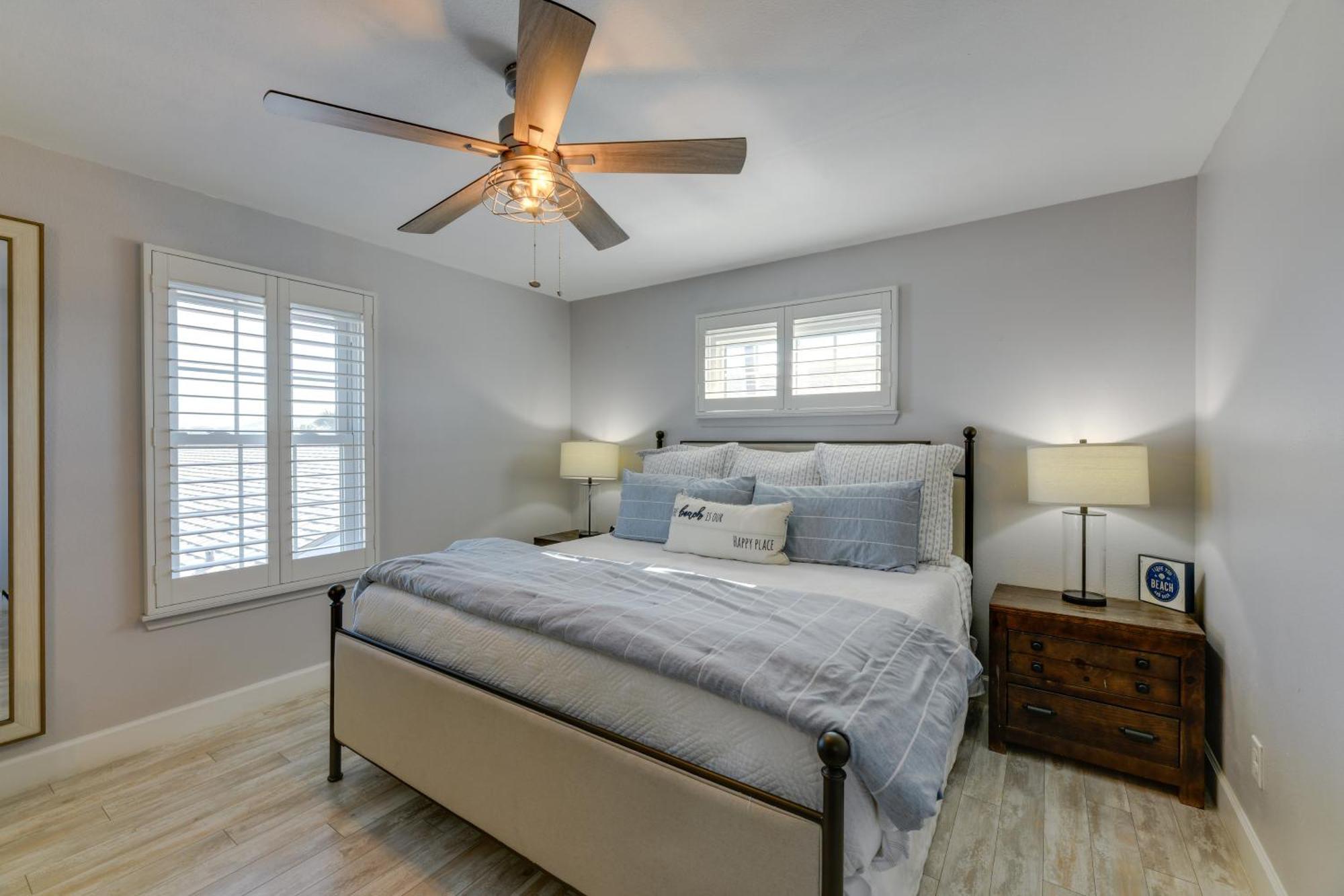 Trendy Port Aransas Home With Private Pool And Deck! Exterior photo