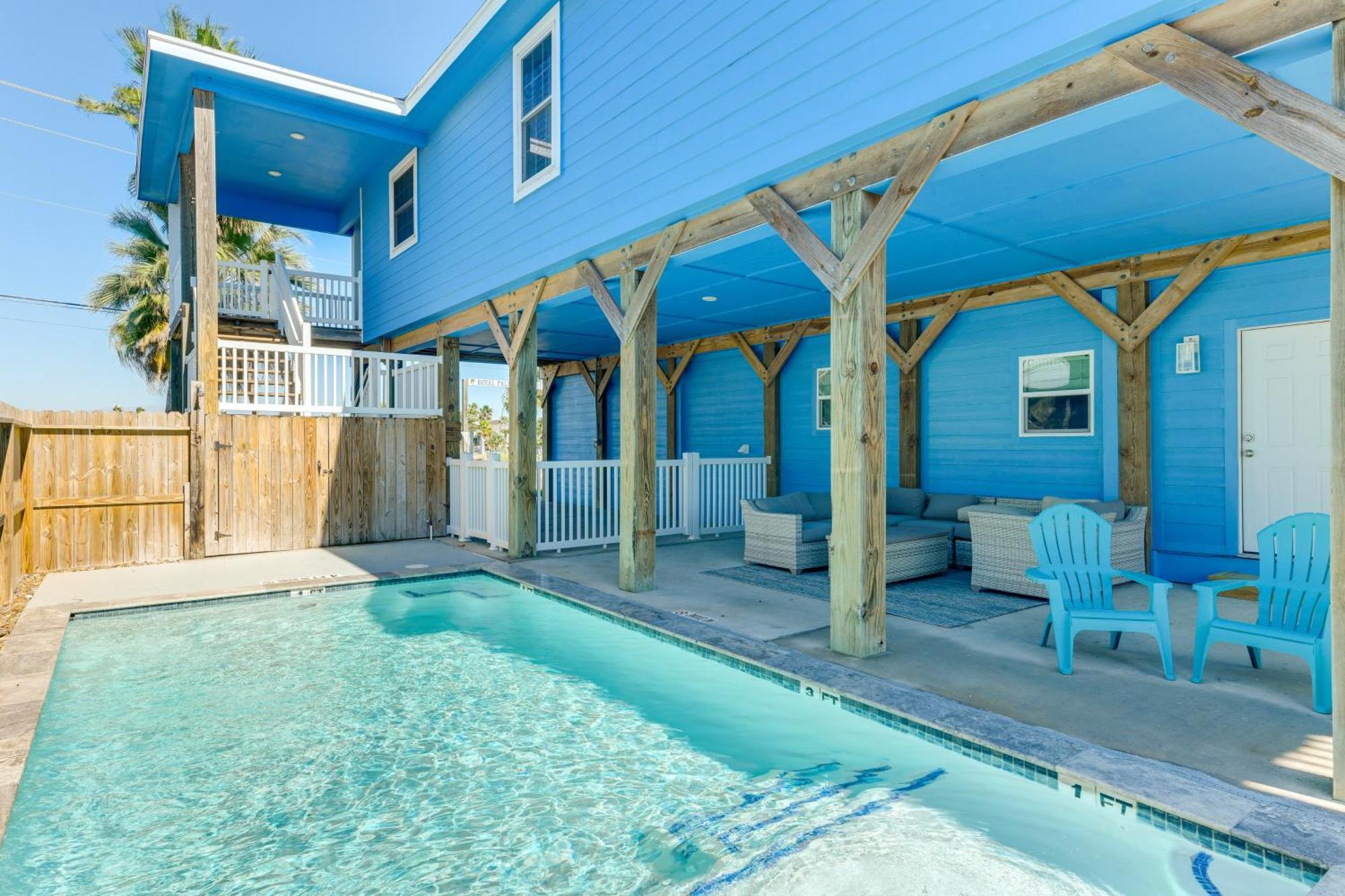 Trendy Port Aransas Home With Private Pool And Deck! Exterior photo